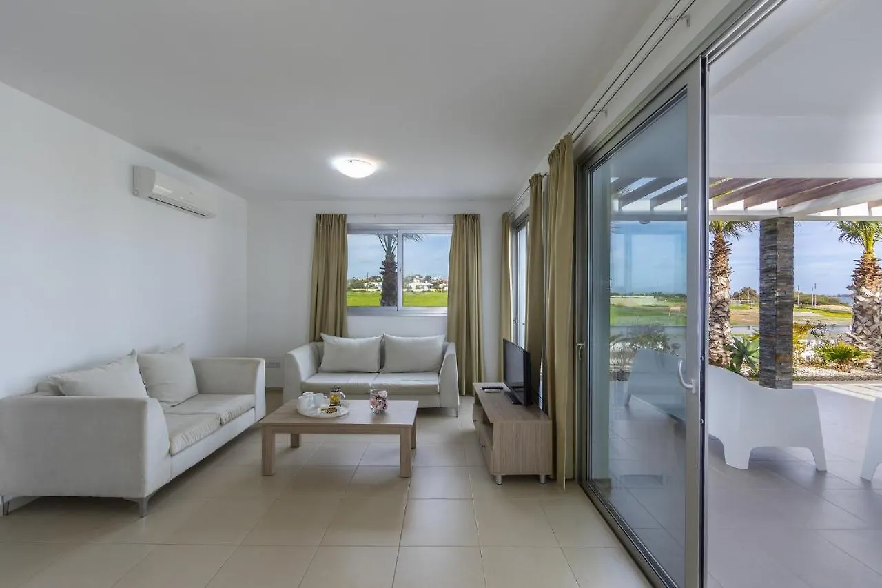 Faros Beachfront Villa Perivólia