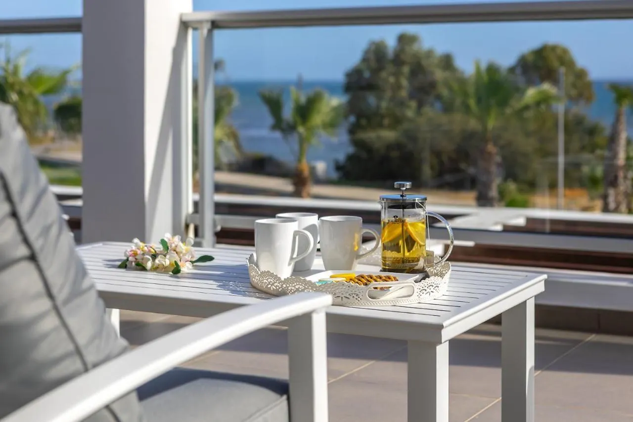 Faros Beachfront Villa Perivólia